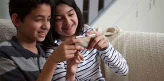 Should Parents Monitor Their Teen's Online Activities?